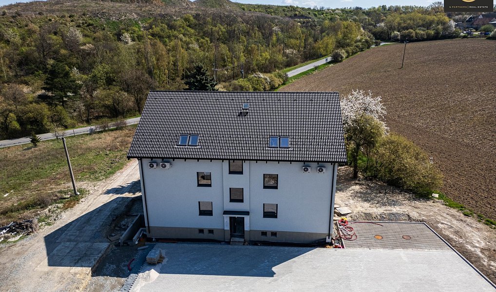 Prodej bytu 1+kk 37 m², Kladno – náhled fotky 20