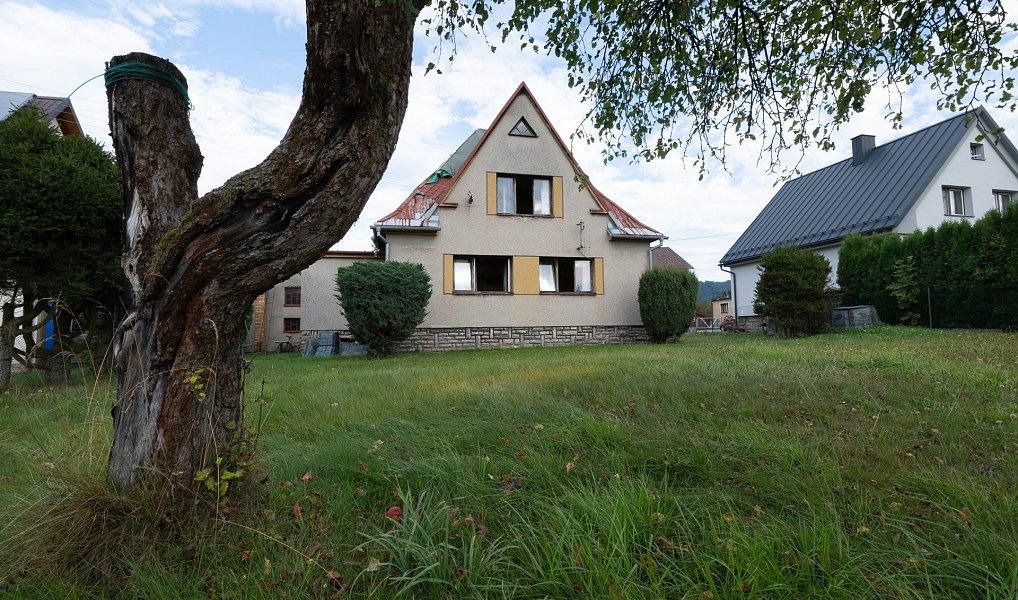 Prodej domu 102 m² s pozemkem 1 090 m², Nepomuk – náhled fotky 2