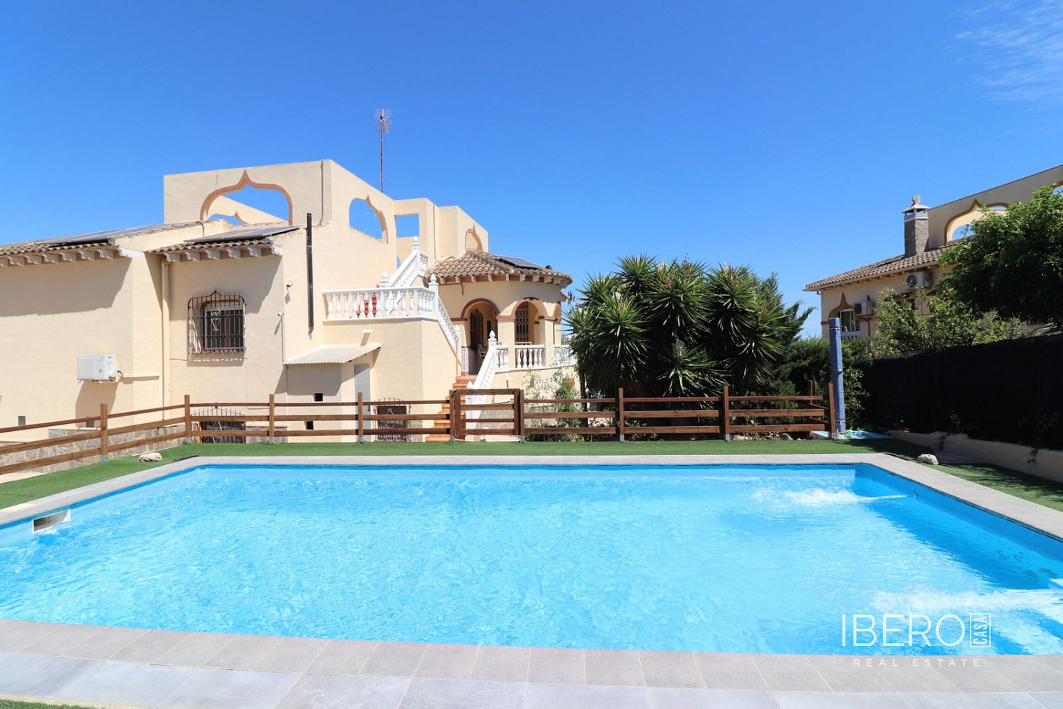 Prodej domu 122 m² s pozemkem 1 140 m²