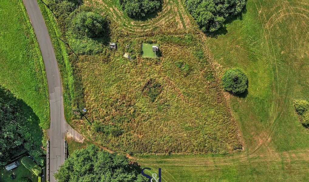 Prodej stavebního pozemku 2 240 m², Okrouhlá – náhled fotky 2