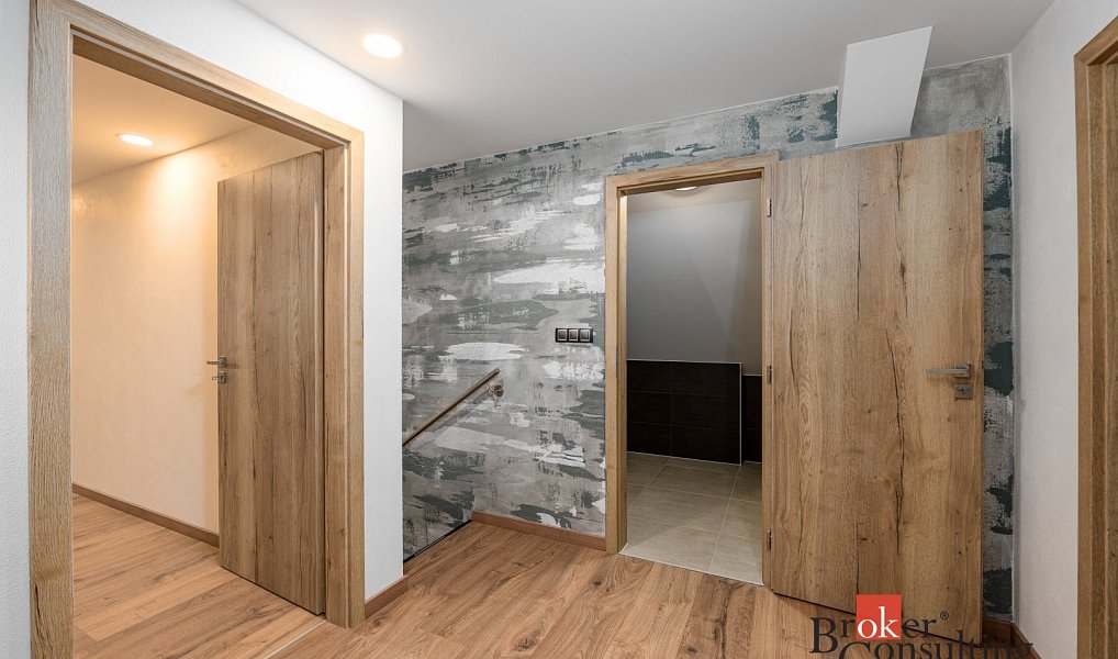 Prodej bytu 4+kk 120 m², Plzeň – náhled fotky 20