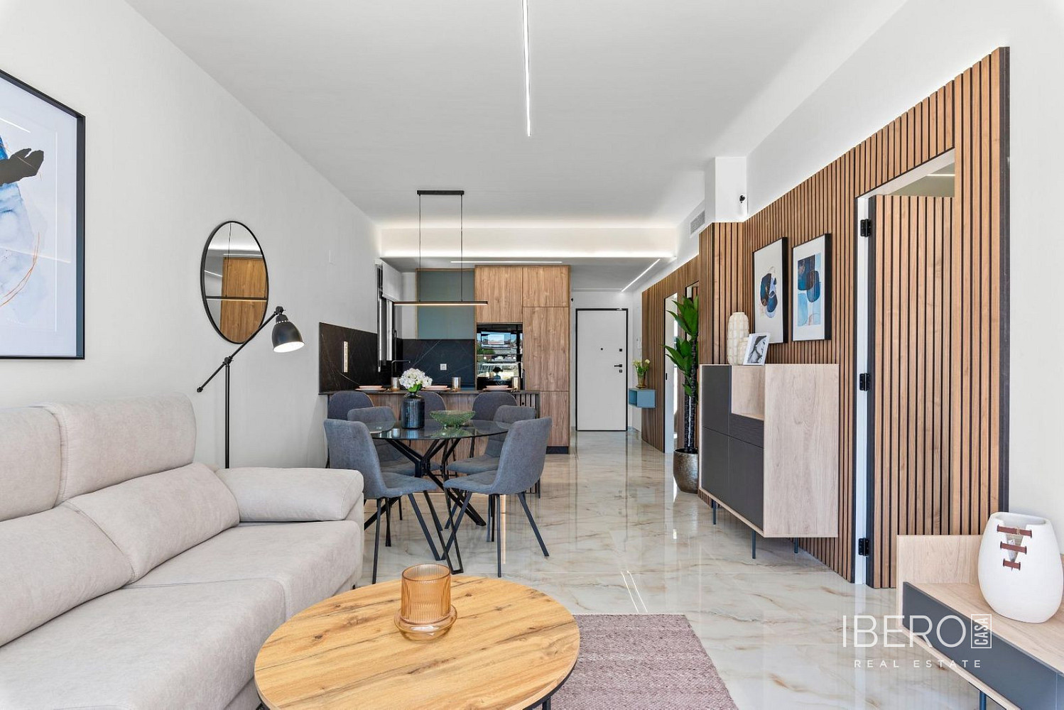 Prodej domu 104 m² s pozemkem 324 m² — photo 2