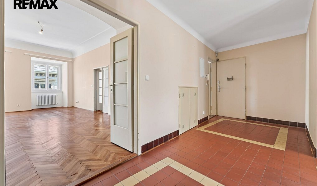 Pronájem bytu 3+1 130 m², Praha – náhled fotky 20