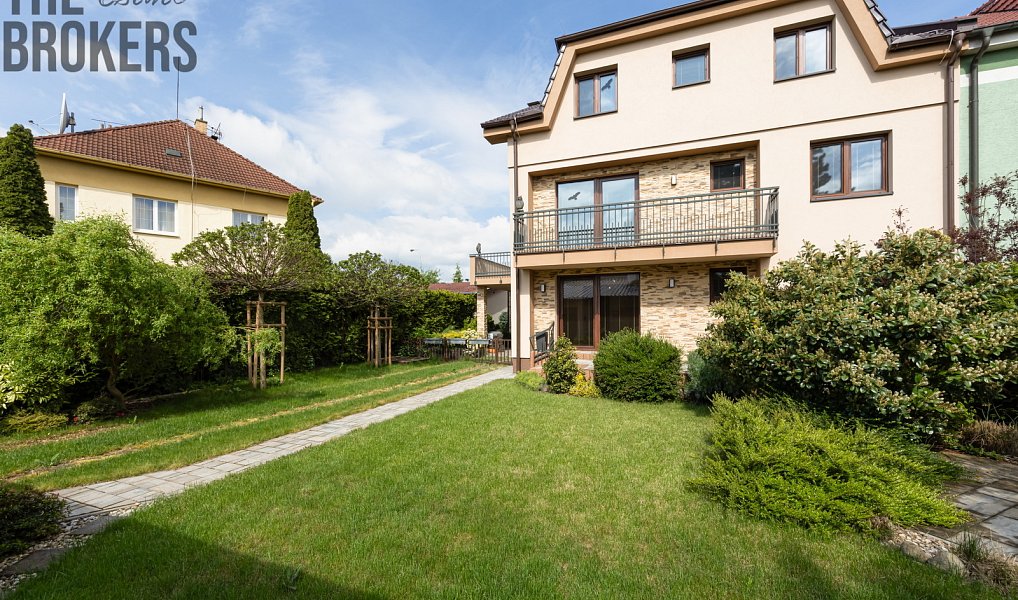 Prodej bytu 4+kk 97 m², Praha – náhled fotky 27
