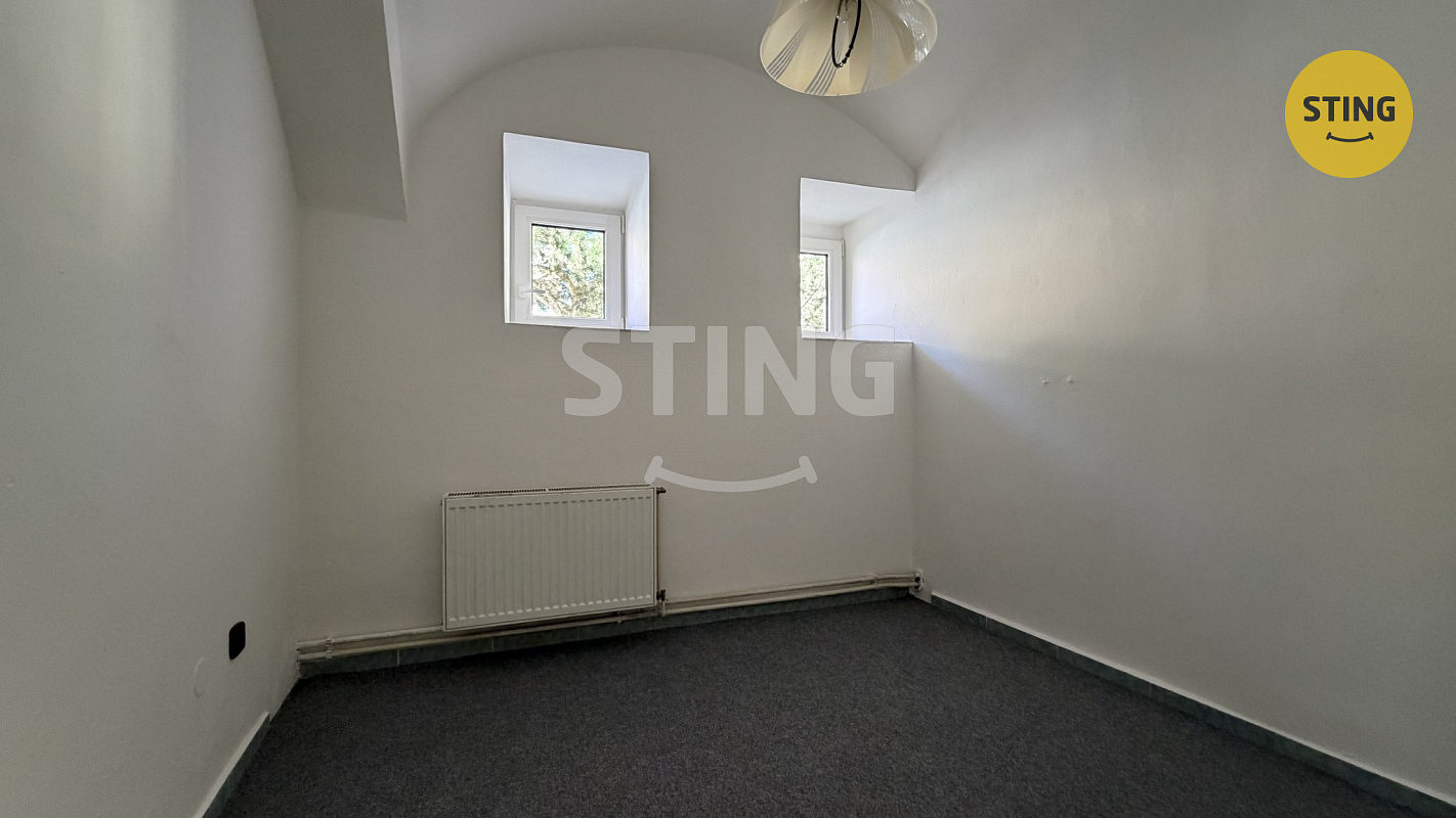 Pronájem kanceláře 6 m² – fotografie 3