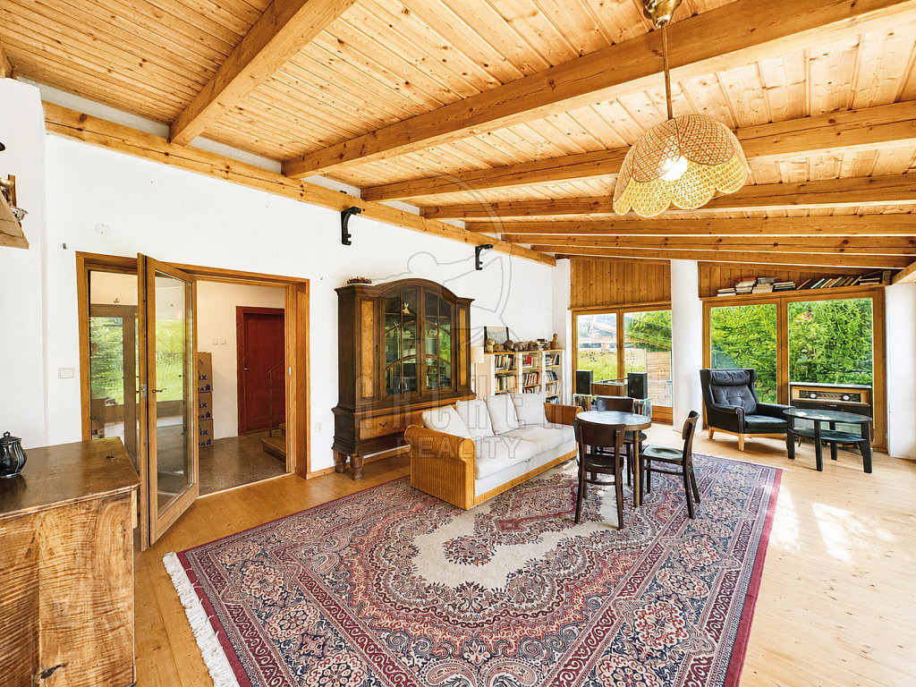 Prodej domu 260 m² s pozemkem 2 048 m² – fotografie 3