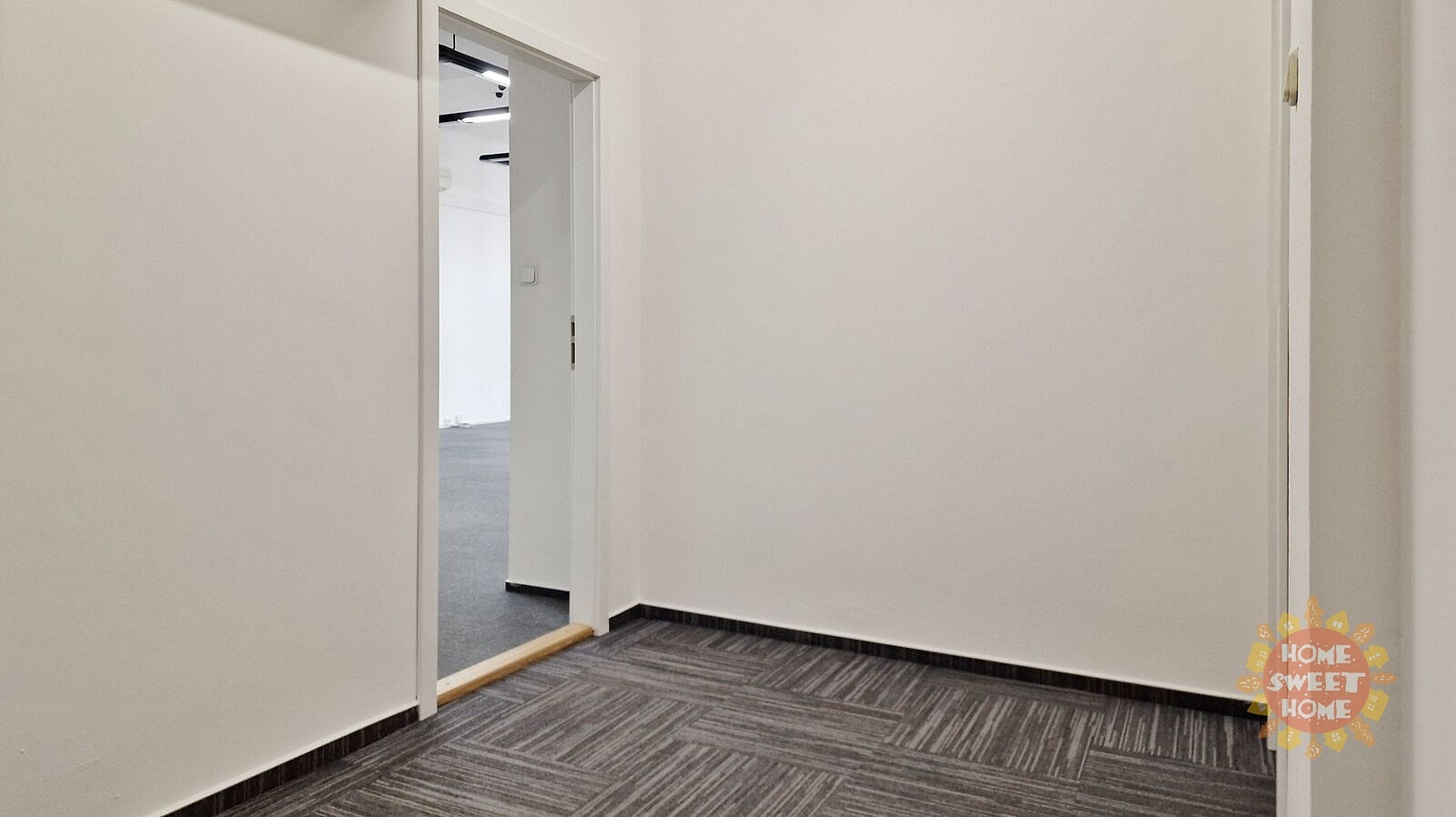 Pronájem kanceláře 91 m² — photo 5
