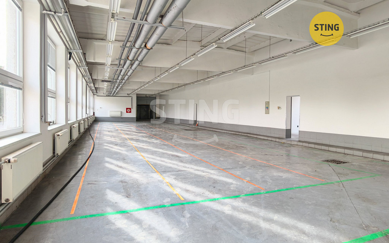 Pronájem skladovacích prostor 600 m²