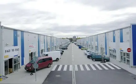 Pronájem obchodních prostor 205 m², Tiskařská, Praha 10 - Malešice