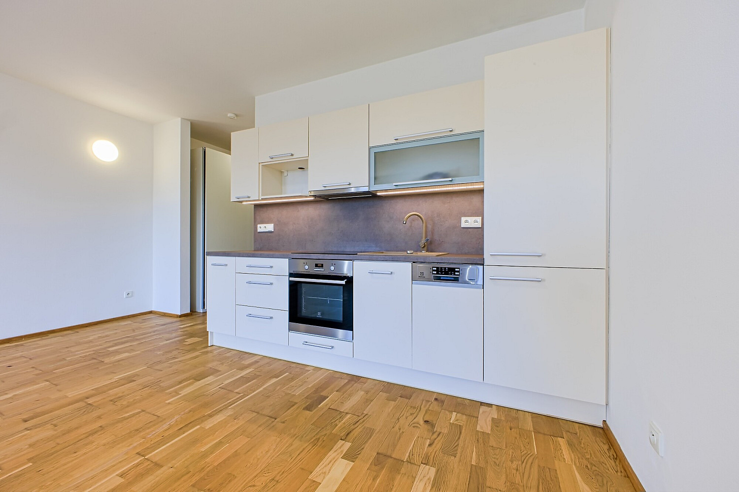 Pronájem bytu 1+kk 35 m², Uherské Hradiště
