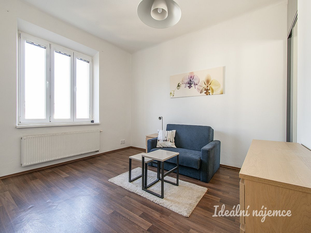 Pronájem bytu 2+kk 50 m² – fotografie 4