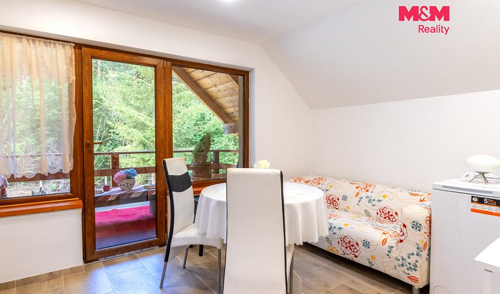Prodej domu 187 m² s pozemkem 1 270 m², Svatá Maří – náhled fotky 9