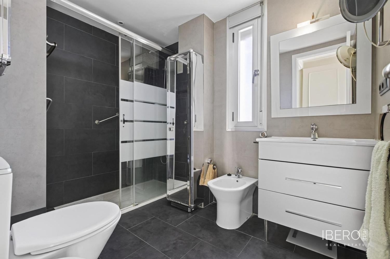 Piso 5+kk – Sevilla, La Florida, Nervión - Más