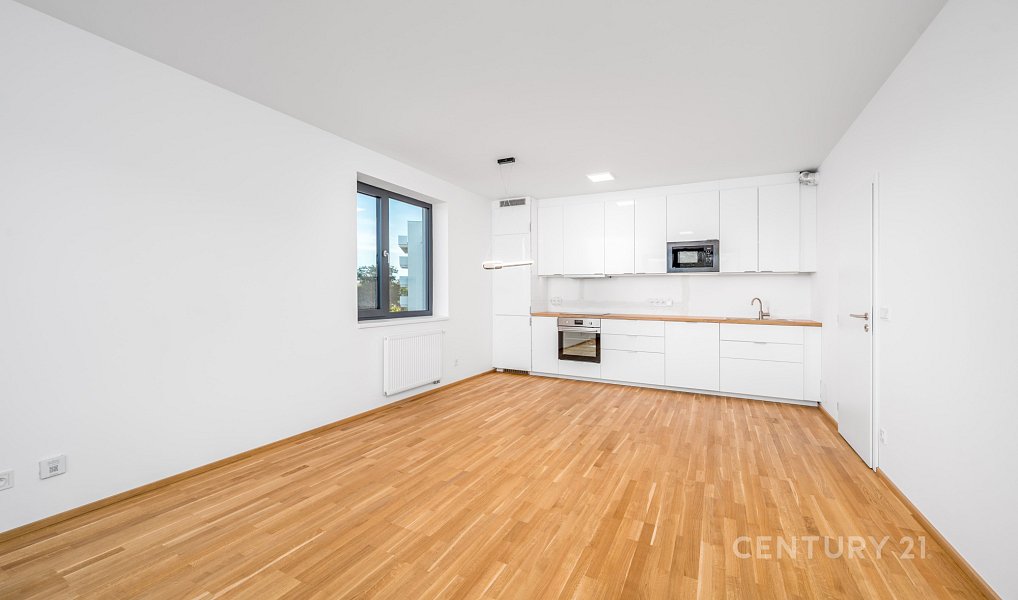 Pronájem bytu 2+kk 54 m², Kladno – náhled fotky 2