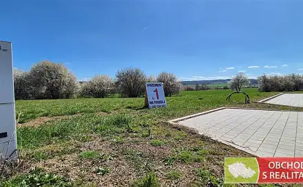 Prodej stavebního pozemku 1 366 m², Stolany, okres Chrudim