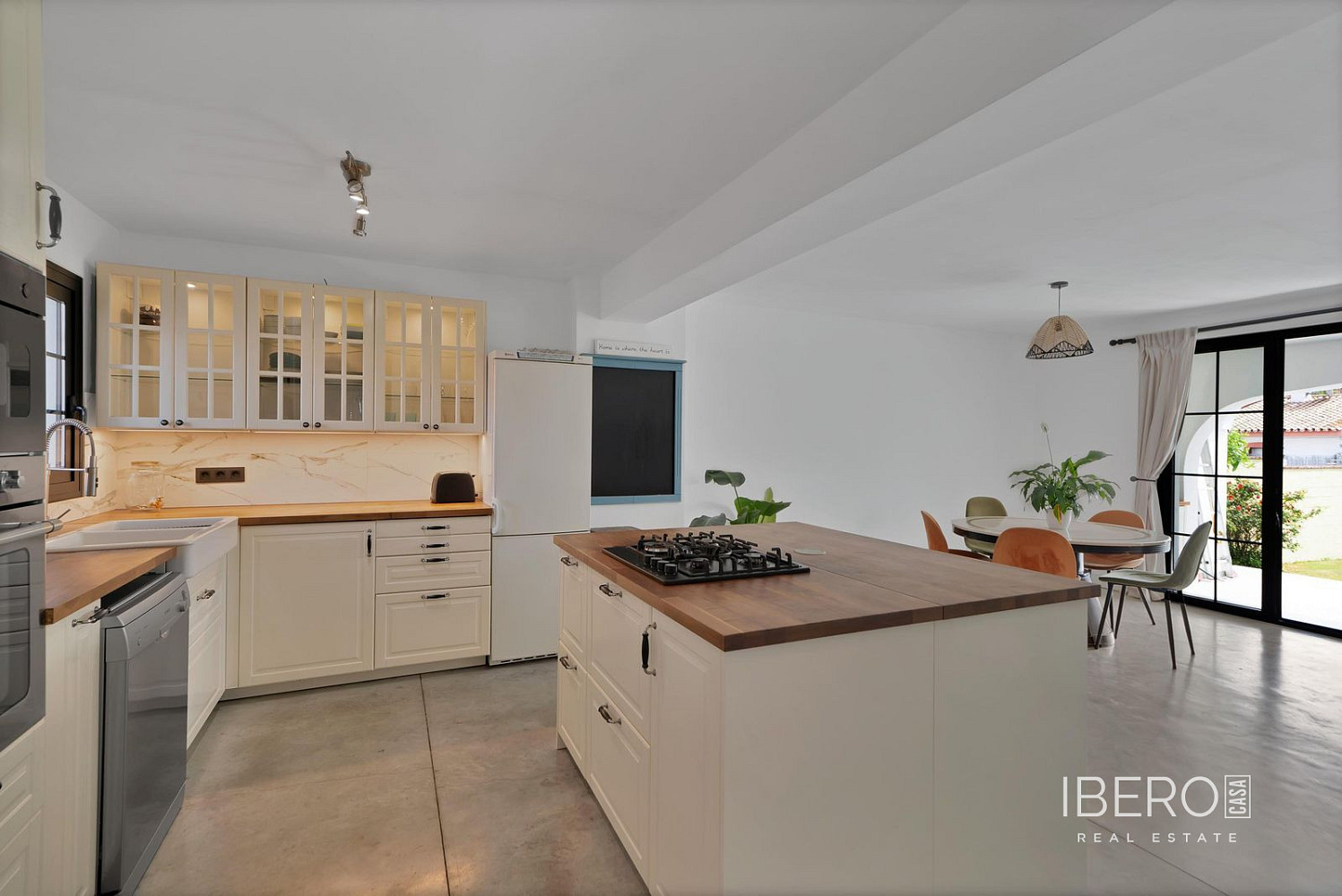 Prodej domu 171 m² s pozemkem 273 m² - Vista 3