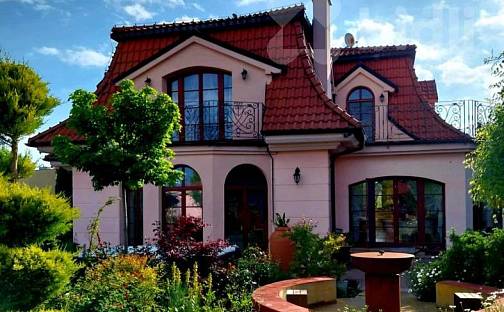 Prodej domu 256 m² s pozemkem 1 249 m², Na Sedmerkách, Středokluky, okres Praha-západ