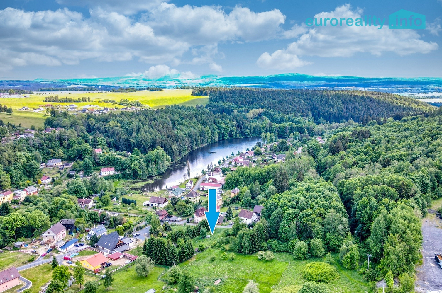 Prodej stavebního pozemku 1 745 m² – fotografie 4