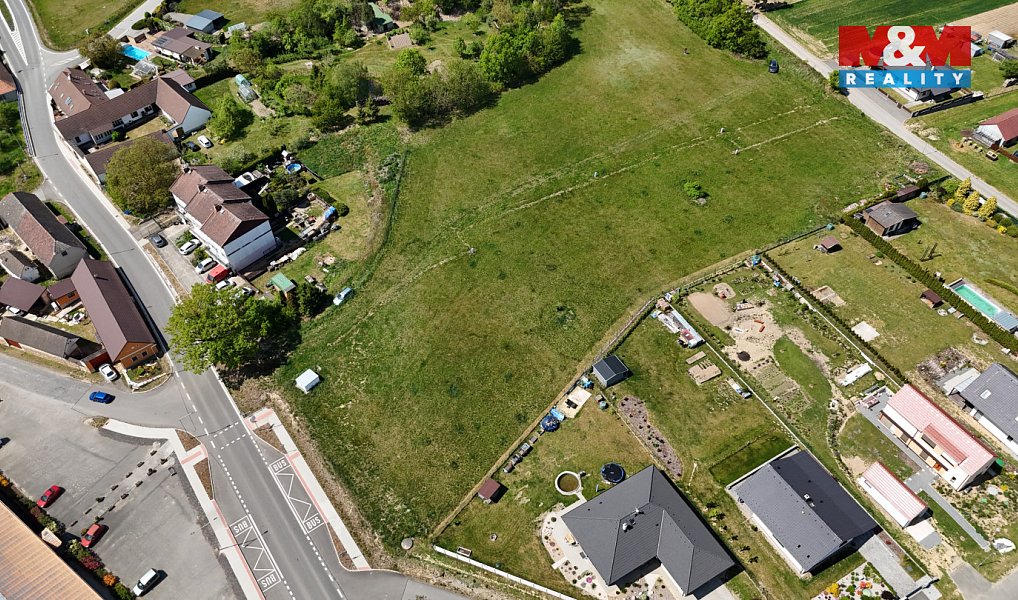 Prodej stavebního pozemku 1 017 m², Vesce – náhled fotky 3