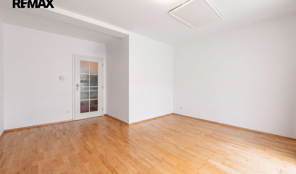 Pronájem bytu 2+kk 68 m², Praha – náhled fotky 5