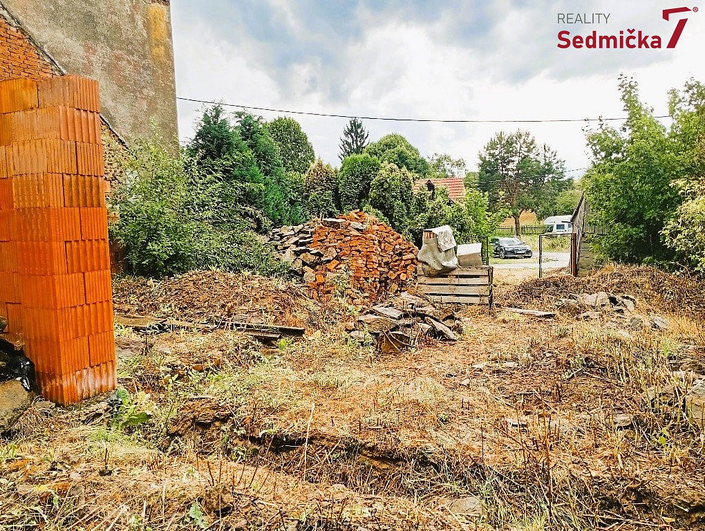 Prodej stavebního pozemku 371 m² – fotografie 3