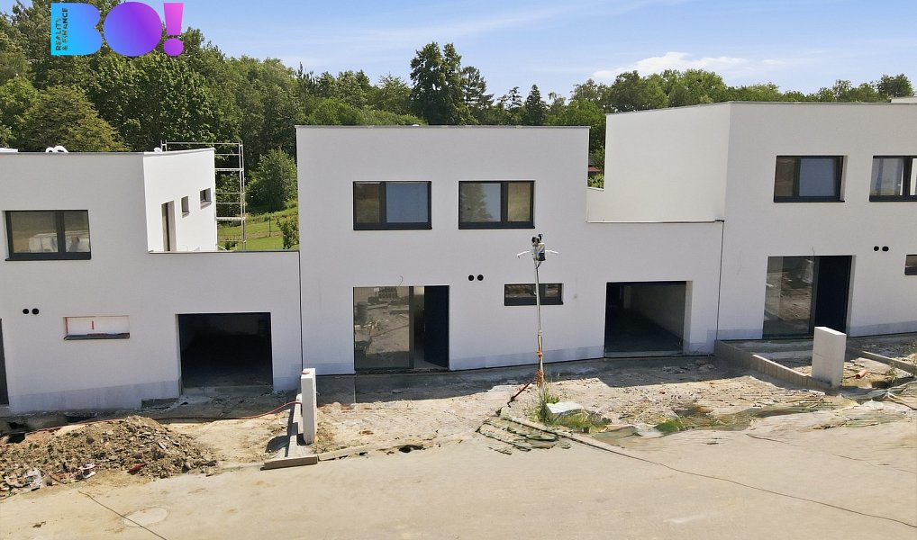 Prodej domu 200 m² s pozemkem 296 m², Ostrava – fotka 1 z 27