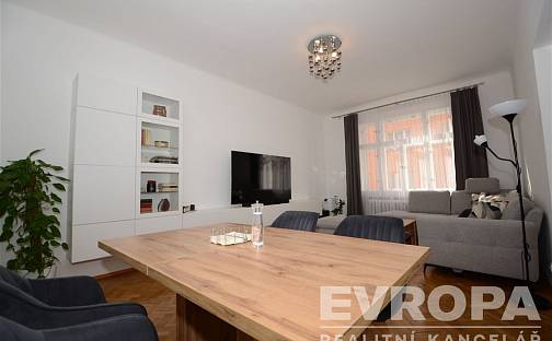 Pronájem bytu 4+1 118 m², Pplk. Sochora, Praha 7 - Holešovice, okres Praha