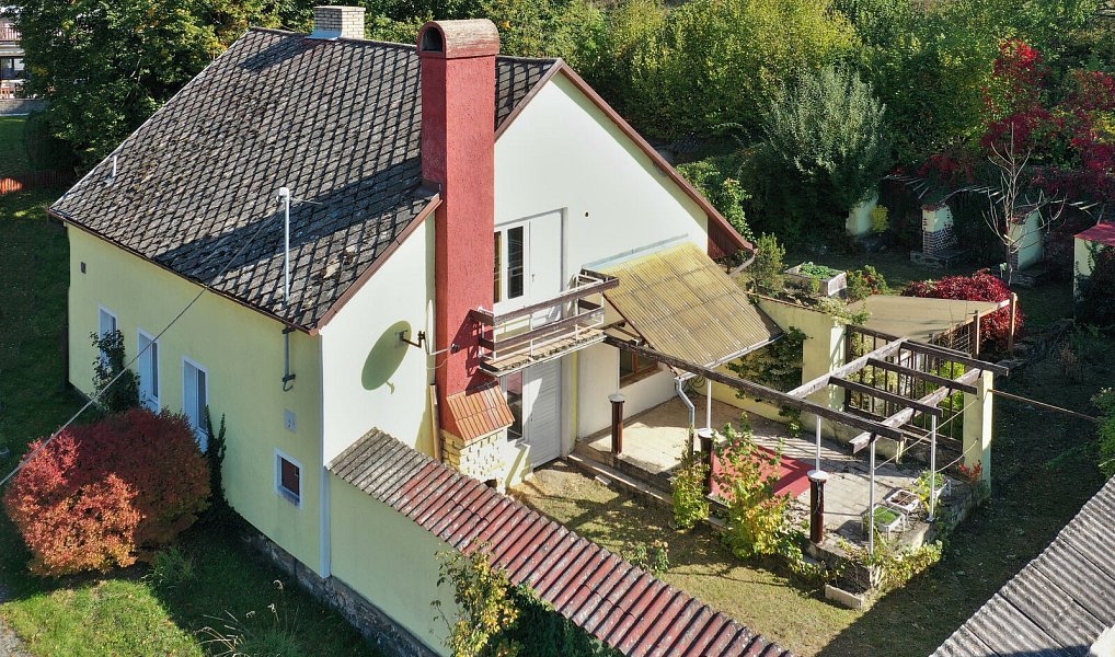 Prodej chaty/chalupy 140 m² s pozemkem 2 713 m², Prostřední Poříčí – fotka 1 z 34