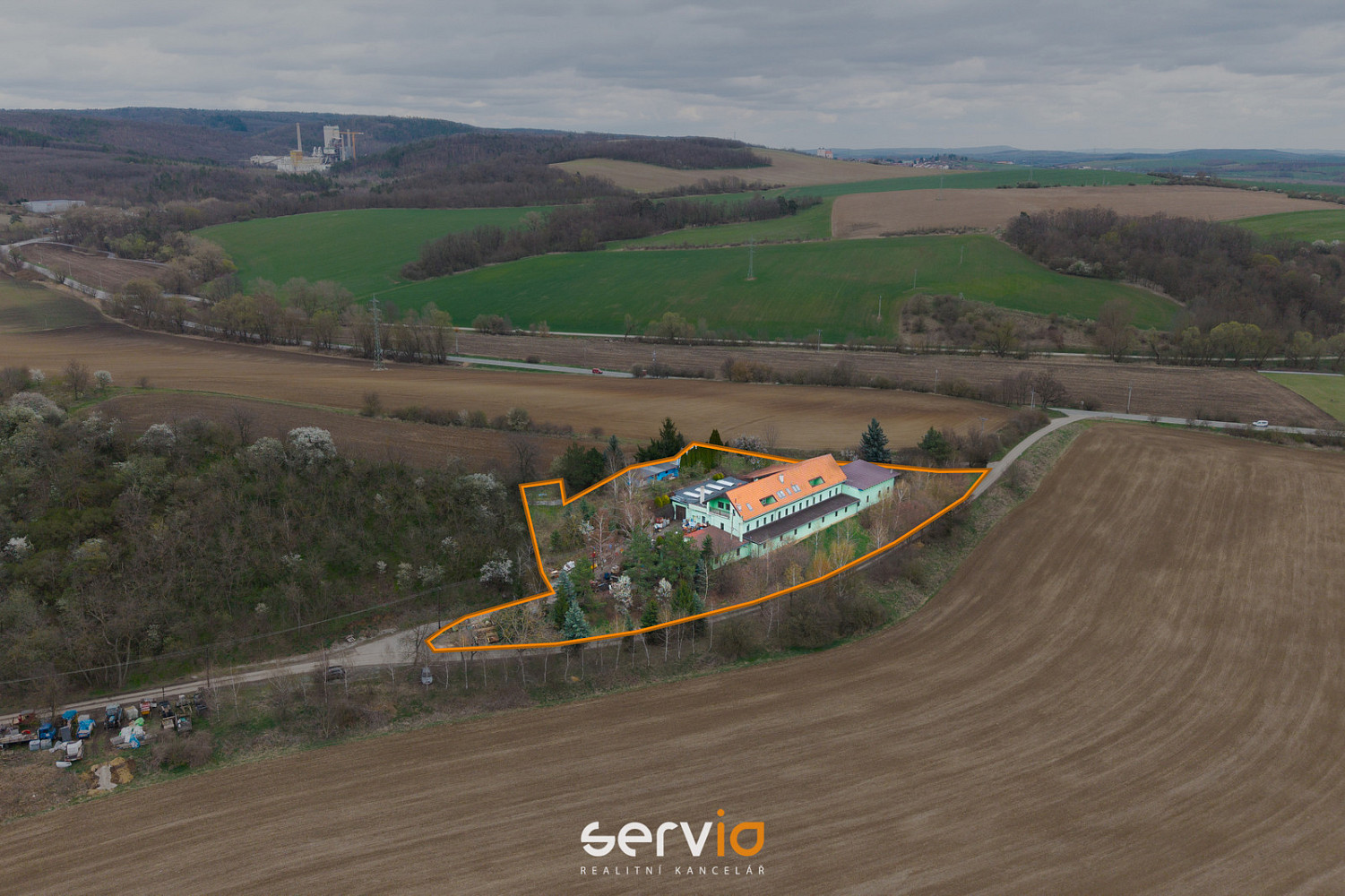 Prodej výrobních prostor 3 967 m²