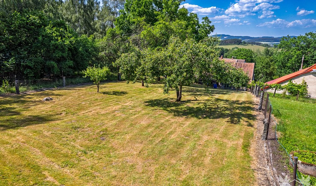 Prodej domu 95 m² s pozemkem 1 544 m², Čestice – náhled fotky 8