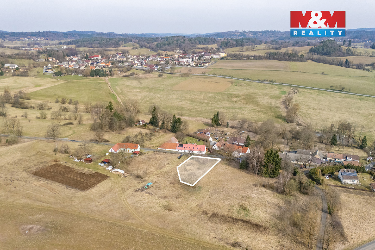 Prodej stavebního pozemku 1 922 m² — photo 3