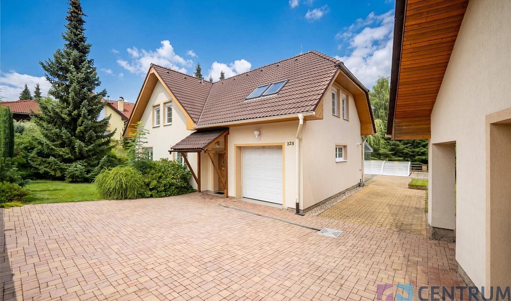 Prodej domu 190 m² s pozemkem 1 915 m², Rádlo – fotka 1 z 22