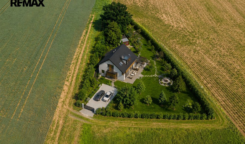Prodej zahrady 600 m², Jičín – náhled fotky 3