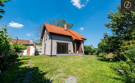 Prodej domu 102 m² s pozemkem 988 m², Pečecká, Pečky - Velké Chvalovice, okres Kolín