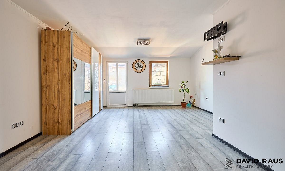 Prodej domu 185 m² s pozemkem 194 m² – fotografie 3