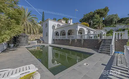 Prodej domu 256 m² s pozemkem 2 000 m², El Paraiso, Španělsko