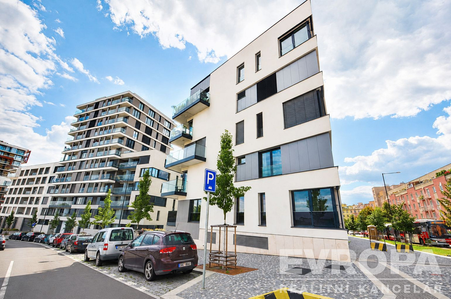 Pronájem bytu 3+kk 75 m²