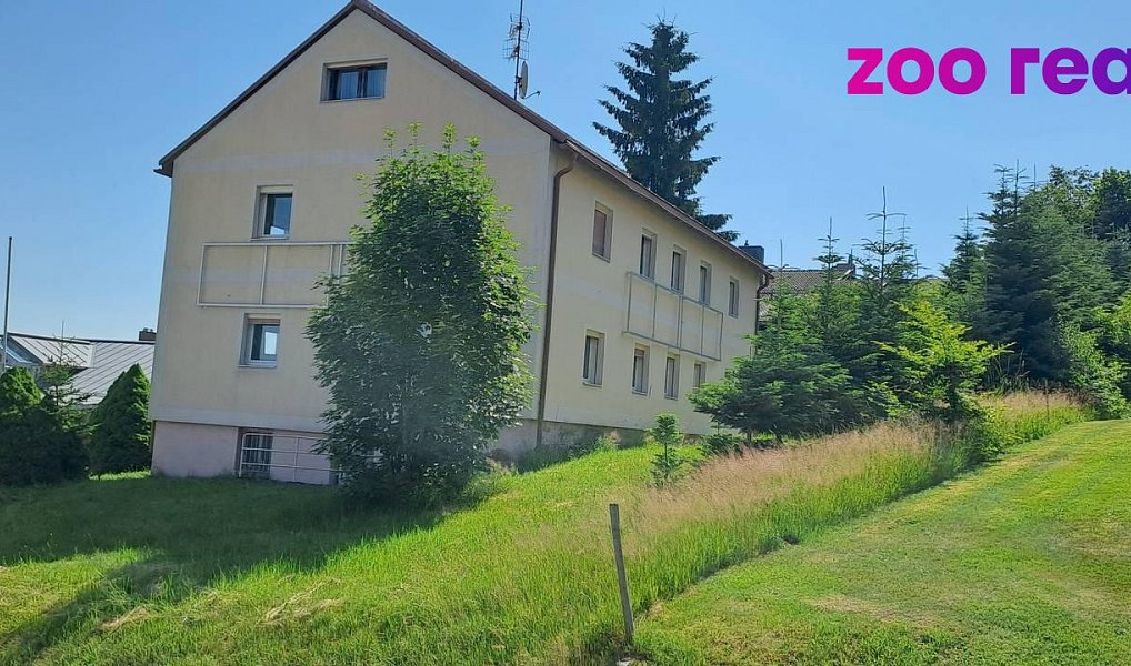 Prodej ubytovacího objektu 462 m², Strážný – náhled fotky 4