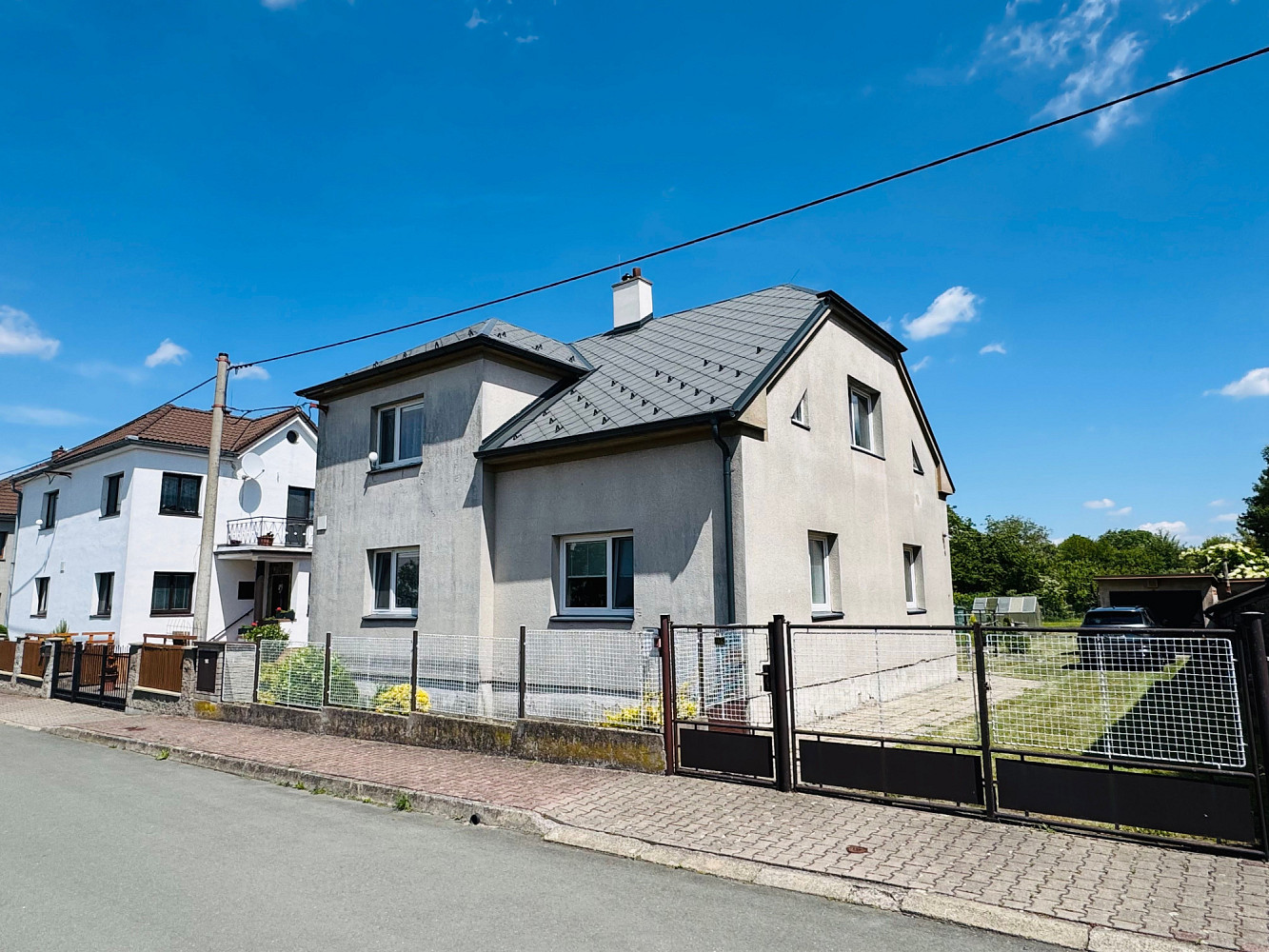 Prodej domu 240 m² s pozemkem 1 207 m²