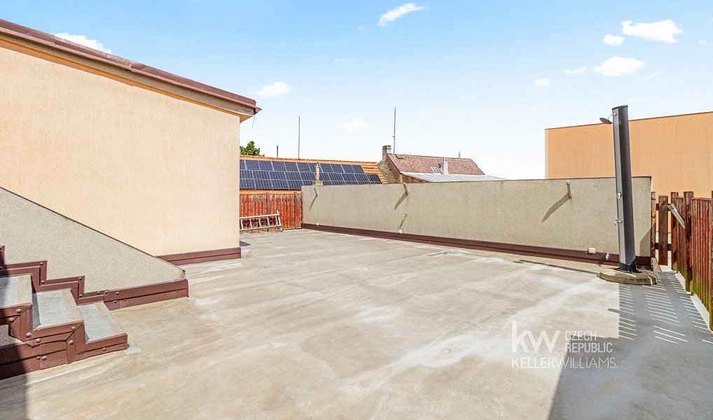 Prodej bytu 4+1 471 m², Nové Strašecí – náhled fotky 11