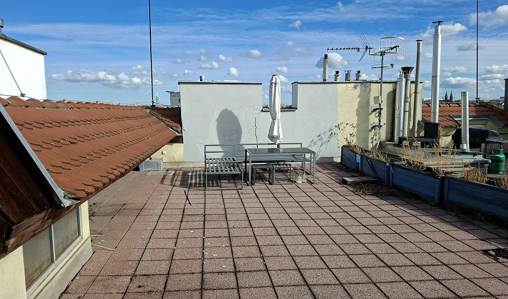 Pronájem bytu 2+kk 101 m², Praha – fotka 1 z 19