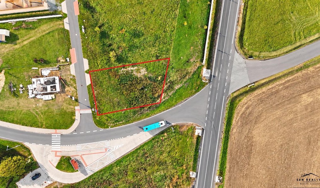Prodej stavebního pozemku 853 m², Podhořany u Ronova – náhled fotky 2