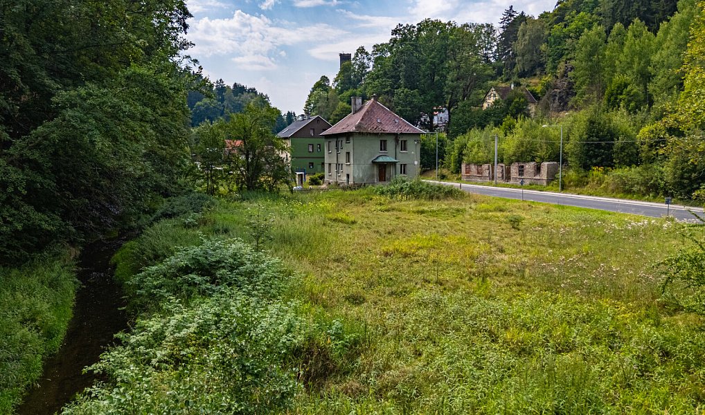 Prodej stavebního pozemku 1 450 m², Podhradí – náhled fotky 10