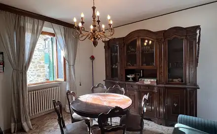 Prodej domu 120 m² s pozemkem 65 m², Bucine, Province of Arezzo, Itálie