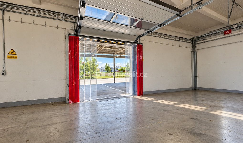 Pronájem skladovacích prostor 360 m², Břeclav – fotka 1 z 5