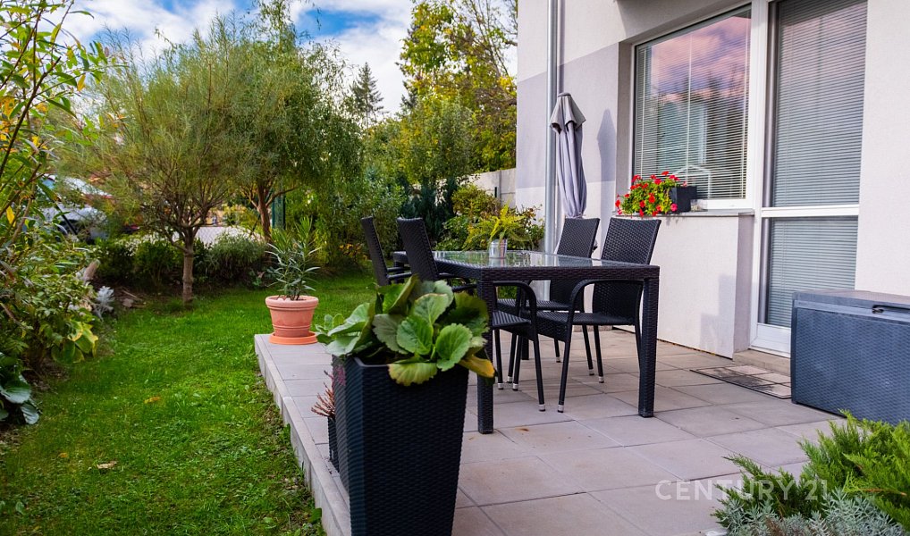Pronájem bytu 3+kk 63 m², Benešov – náhled fotky 16