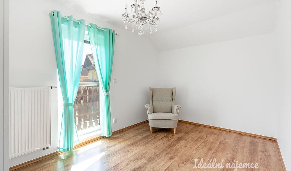 Pronájem domu 141 m² s pozemkem 451 m², Horoušany – náhled fotky 12