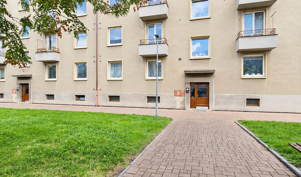Prodej bytu 4+kk 85 m², Pardubice – náhled fotky 28