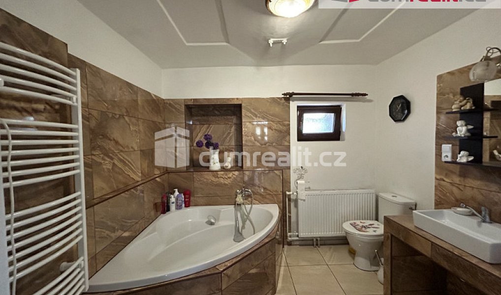 Prodej domu 240 m² s pozemkem 2 614 m², Chlístovice – náhled fotky 15