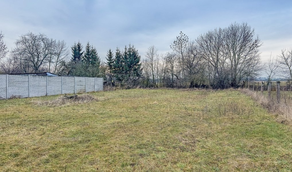 Prodej stavebního pozemku 1 227 m², Vrbice – náhled fotky 2